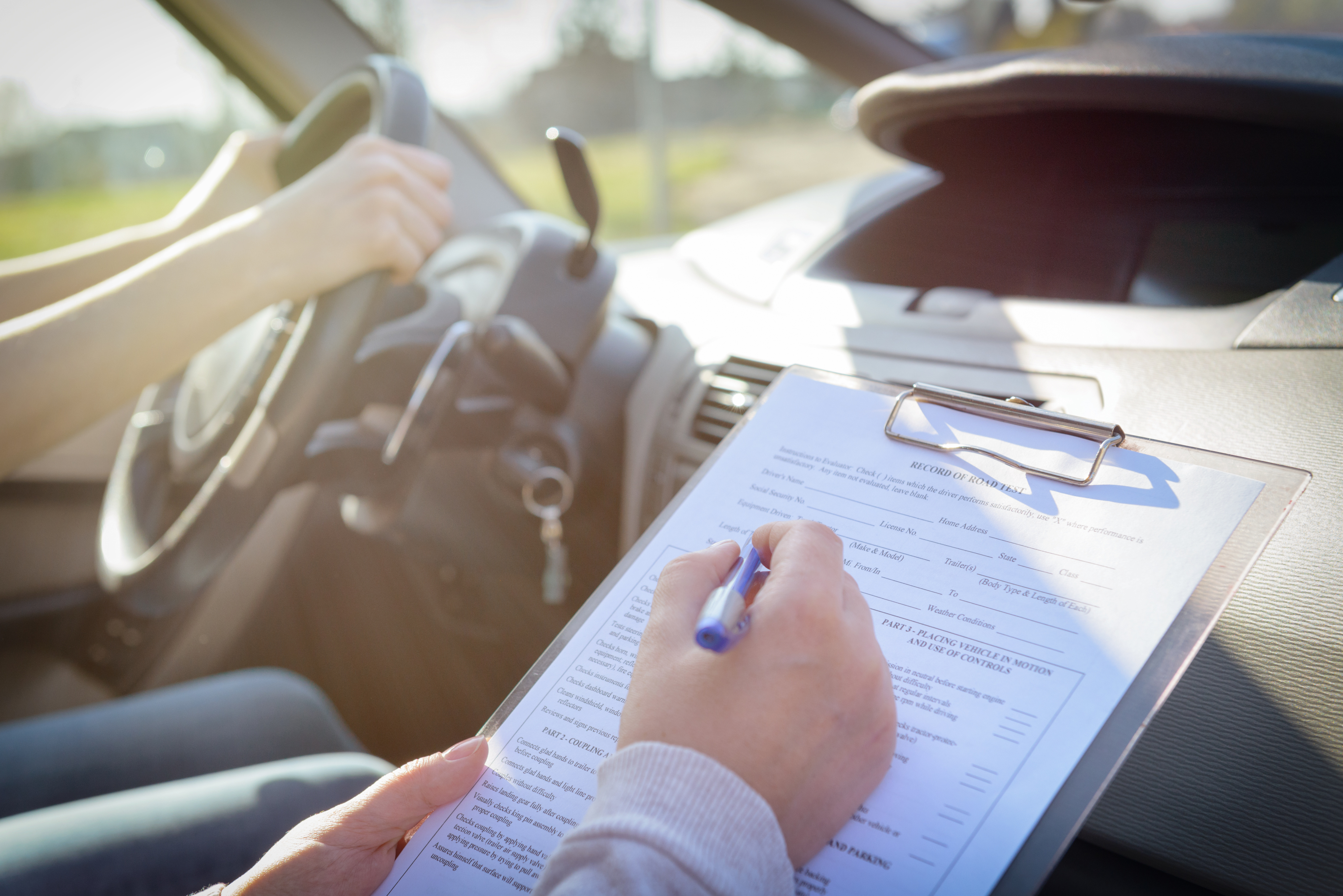 Study car. Получение водительских прав. Эстетика сдачи на права. Получение водительских прав картинки. Экзамен на водительские права.